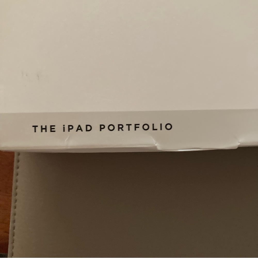 Von Holzhausen the iPad Portfolio 12.9-inch | NWT - Picture 8 of 11